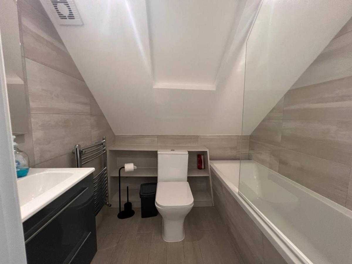 Star London Finchley Road 3-Bed Haven Exterior photo